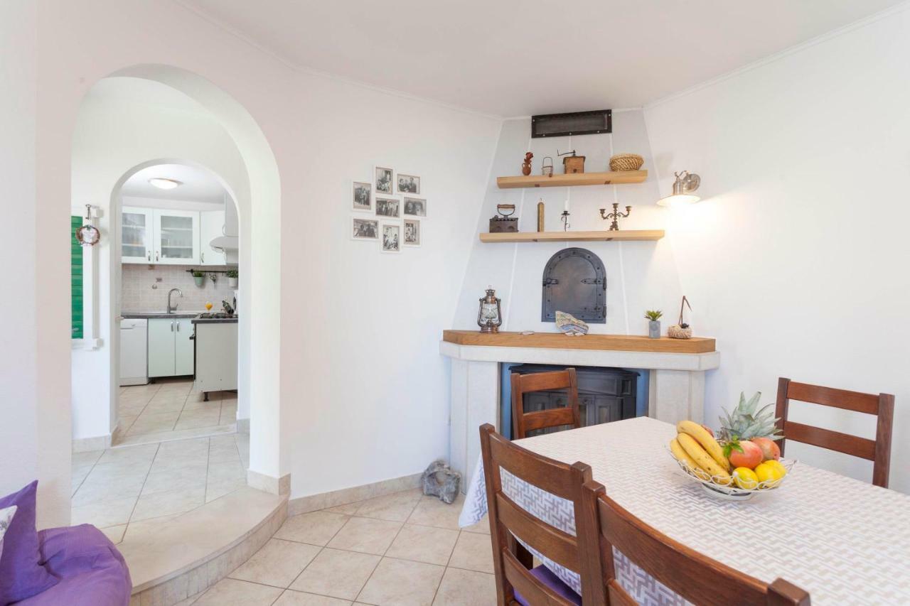 Holiday home Lavanda Grubisic Tucepi Bagian luar foto